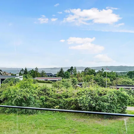 Beautiful Two-story Near With Sea View